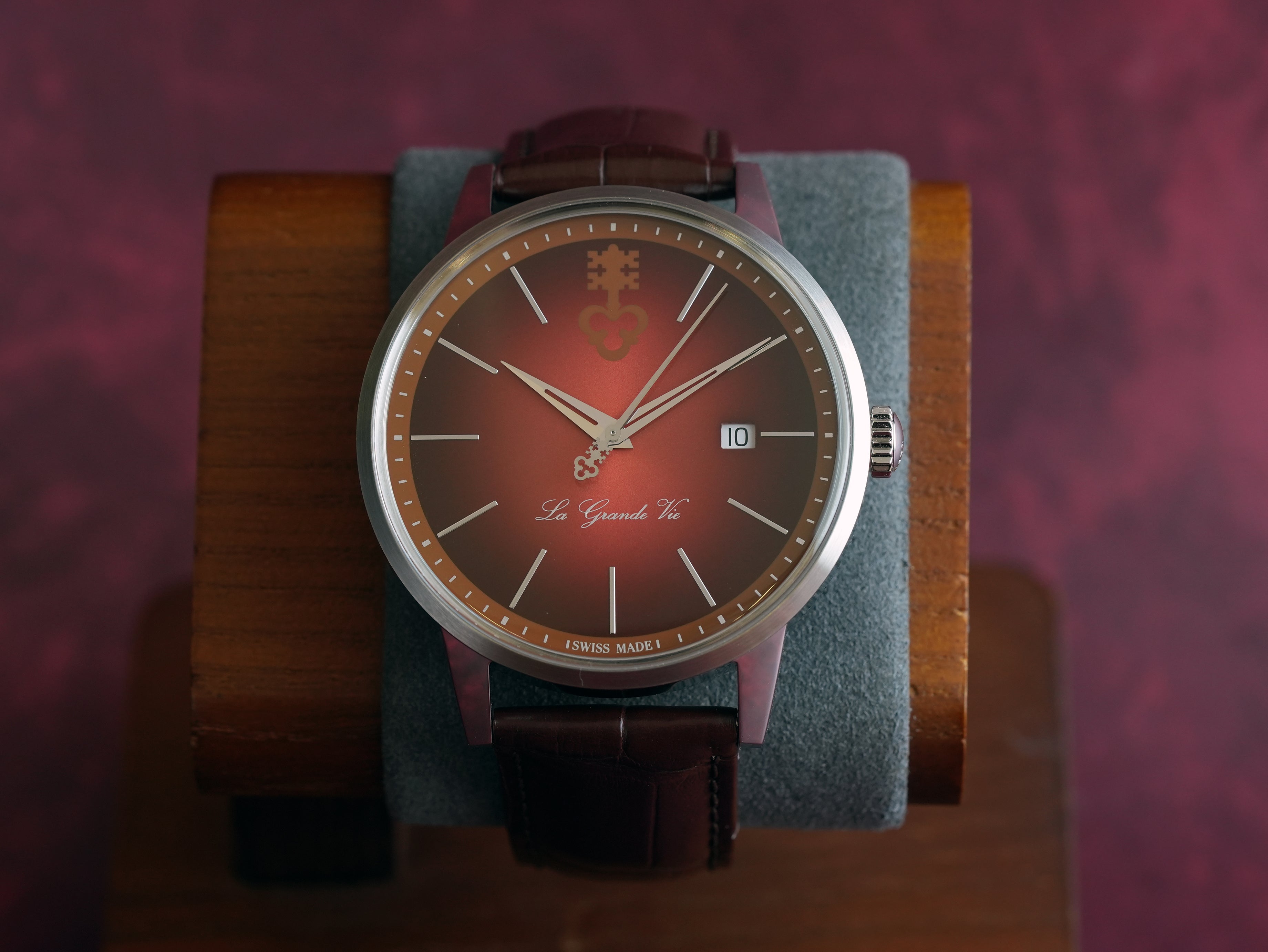 Corum Heritage La Grande Vie Red Dial 42mm Men Watch — three-quarter angle
