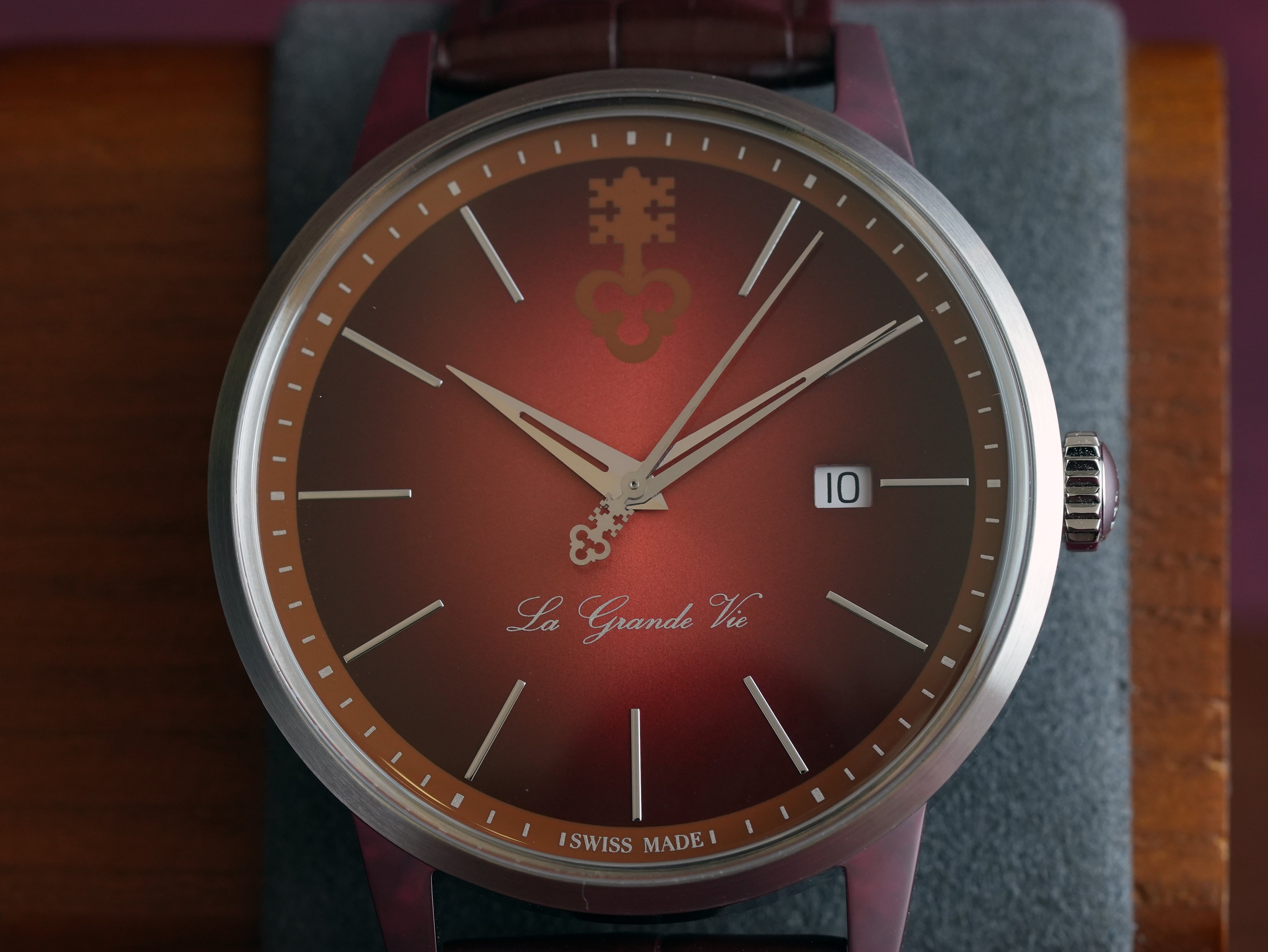 Corum Heritage La Grande Vie Red Dial 42mm Men Watch — caseback view
