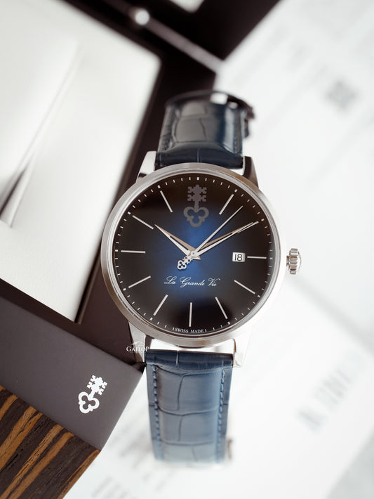 Corum: Heritage La Grande Vie Blue Dial 42mm Men Watch